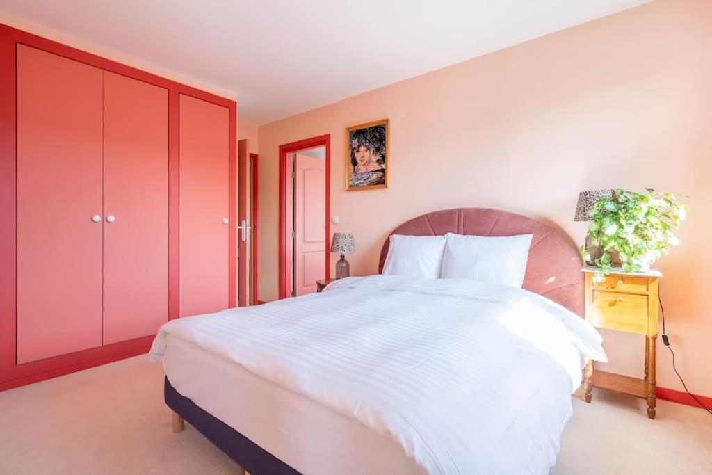 City Escape Le Bourget Exterior foto