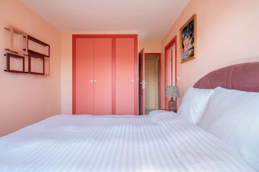 City Escape Le Bourget Exterior foto